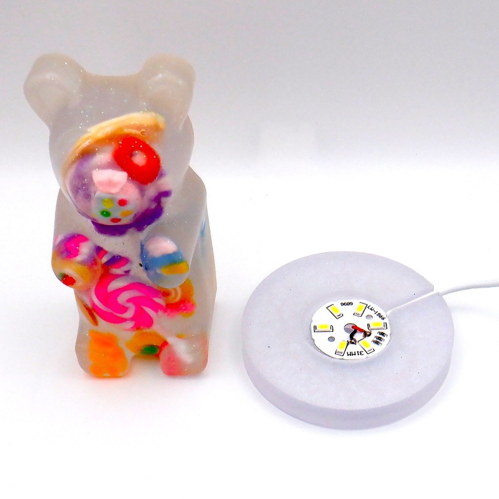 Jumbo Resin Gummy Bear & Base Lamp